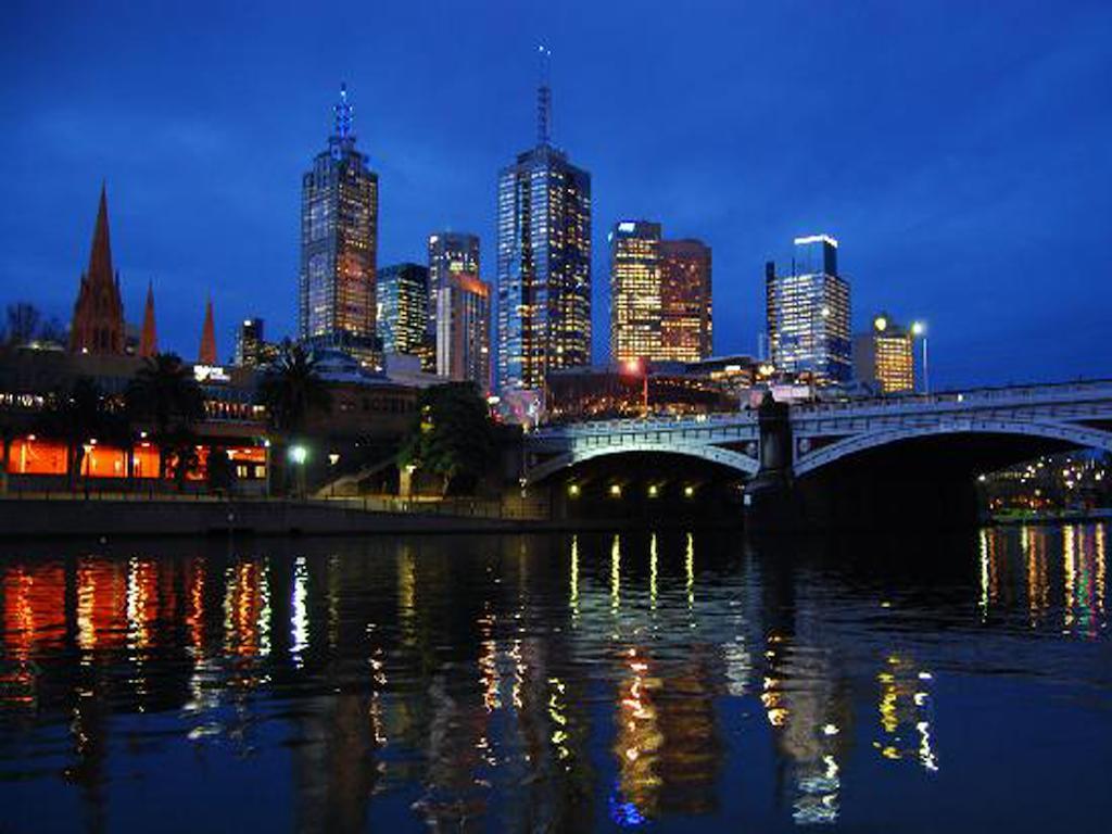 Wyndel Apartments - Southbank Views ملبورن المظهر الخارجي الصورة